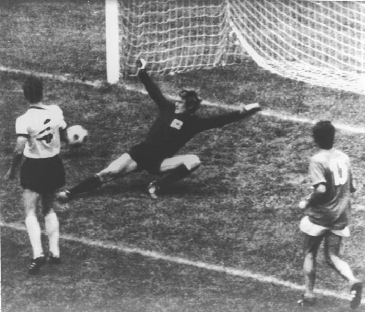 Messico 1970. Semifinale Italia - Germania Ovest 4 3. Il gol di Rivera 